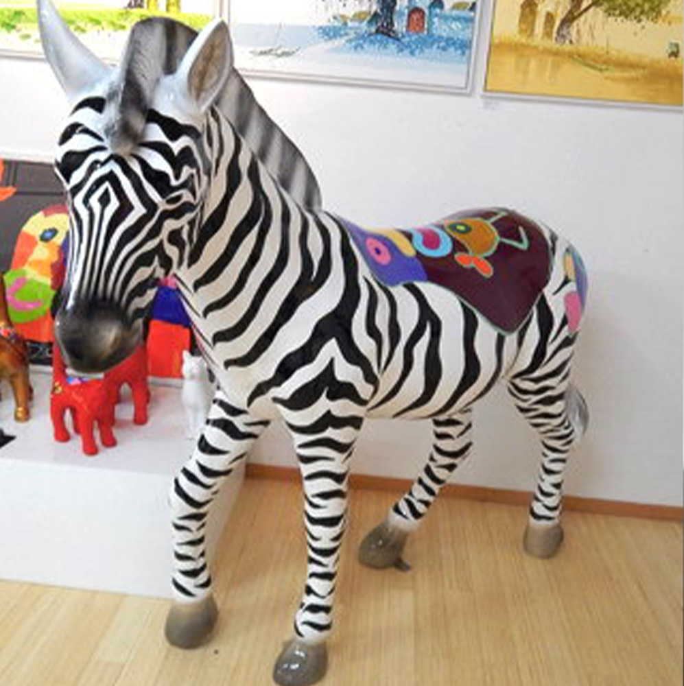 Zebra realistic life size fiberglass figure 1 Figura 3D zebra naturalnej wielkości