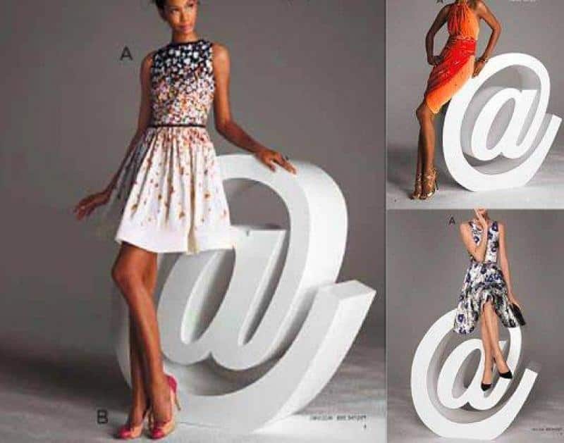 oryg_064490685_1129949550544944_1465385417682452480_o Three women posing with large white