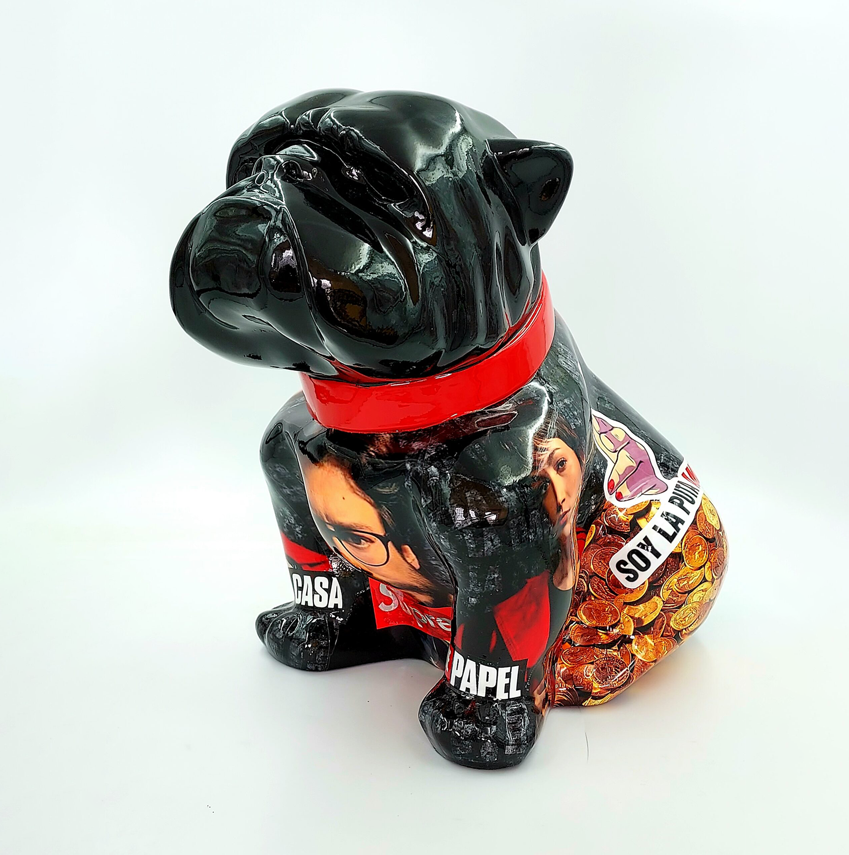 Bulldog Angelo 40cm dog - La Casa de Papel 1 Black ceramic bulldog figurine with red collar, decorated with images and text from a popular TV series.