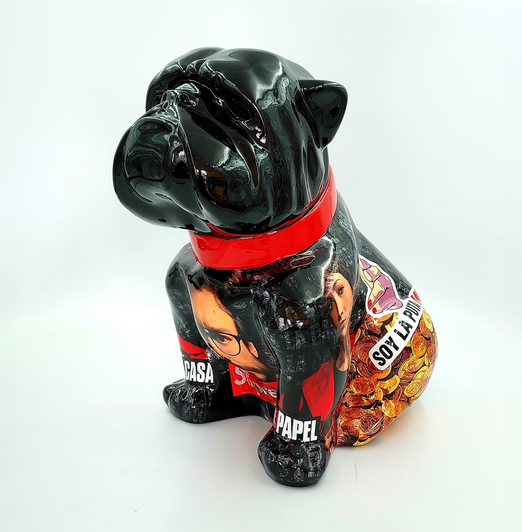 Bulldog Angelo 60cm dog - La Casa de Papel 1 Black dog figurine with a red collar, featuring images and text related to