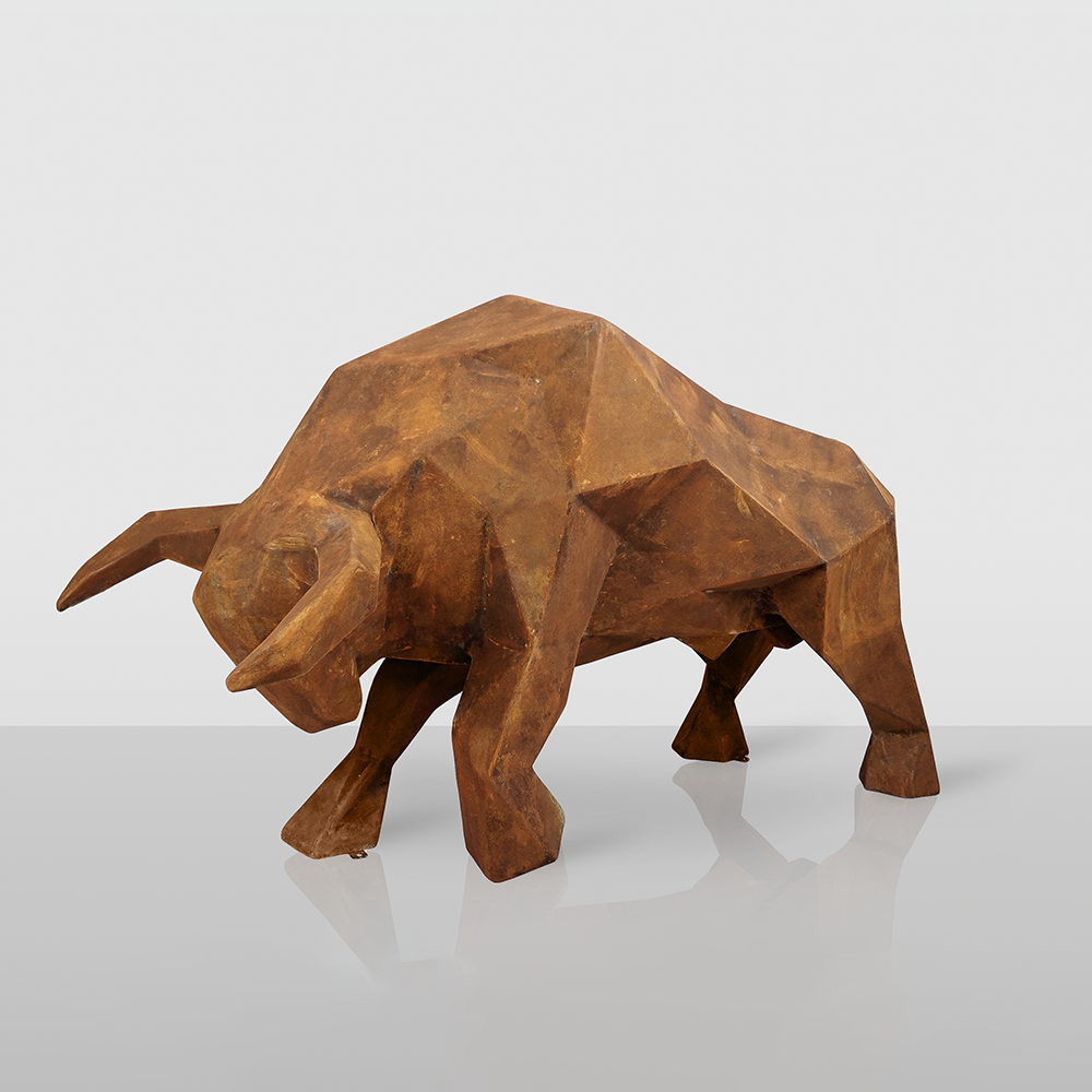Large Geometric Bull Figure – Rust Effect